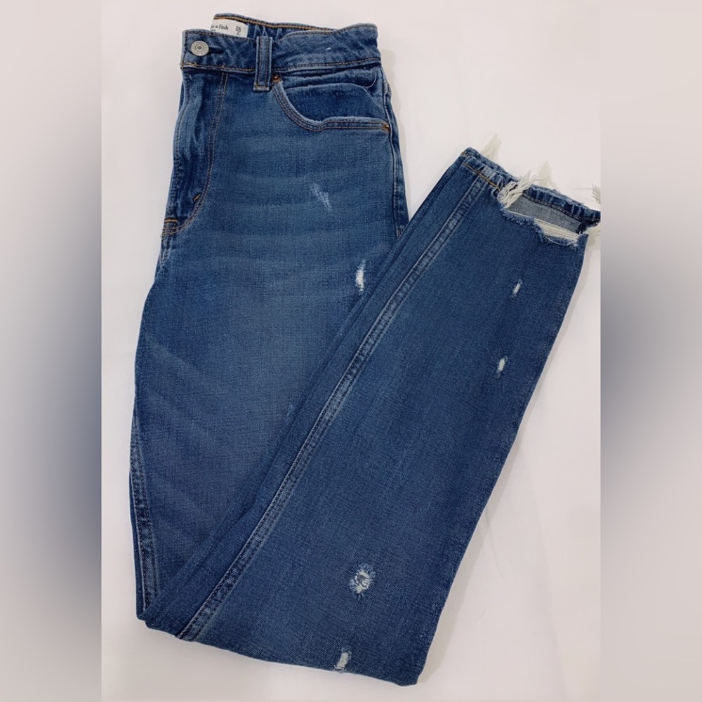Abrecrombie & Fitch jeans